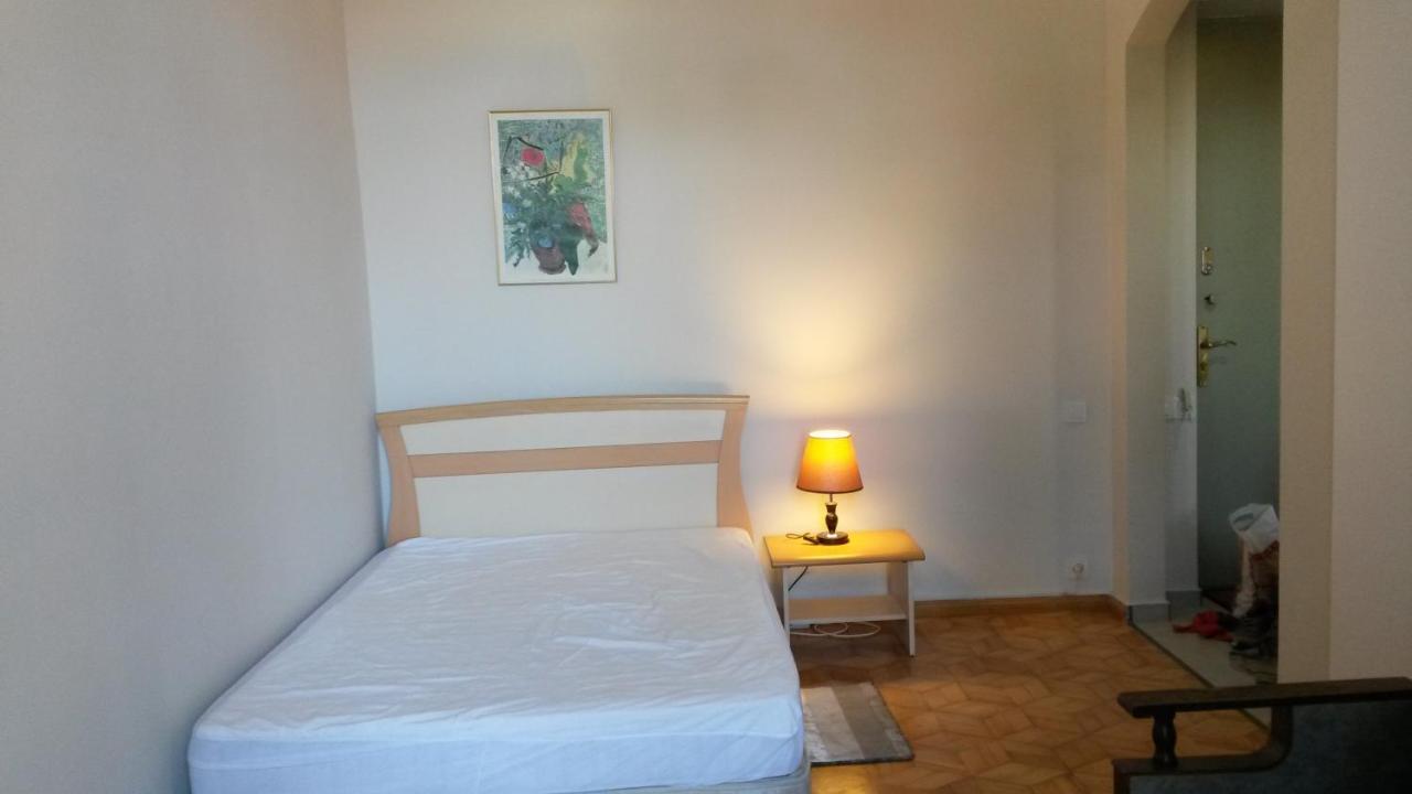 Tengiz'S Apartment On Gorgiladze Batumi Ngoại thất bức ảnh