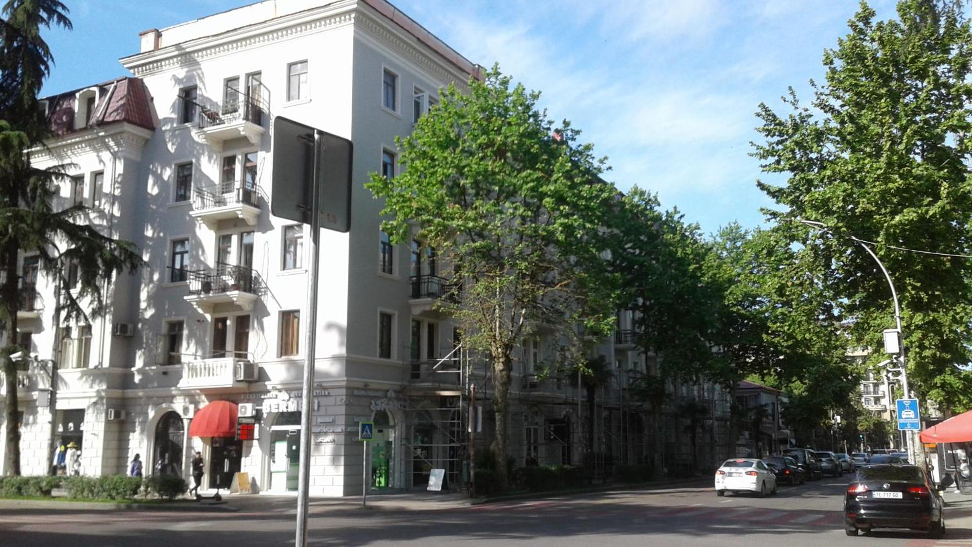 Tengiz'S Apartment On Gorgiladze Batumi Ngoại thất bức ảnh