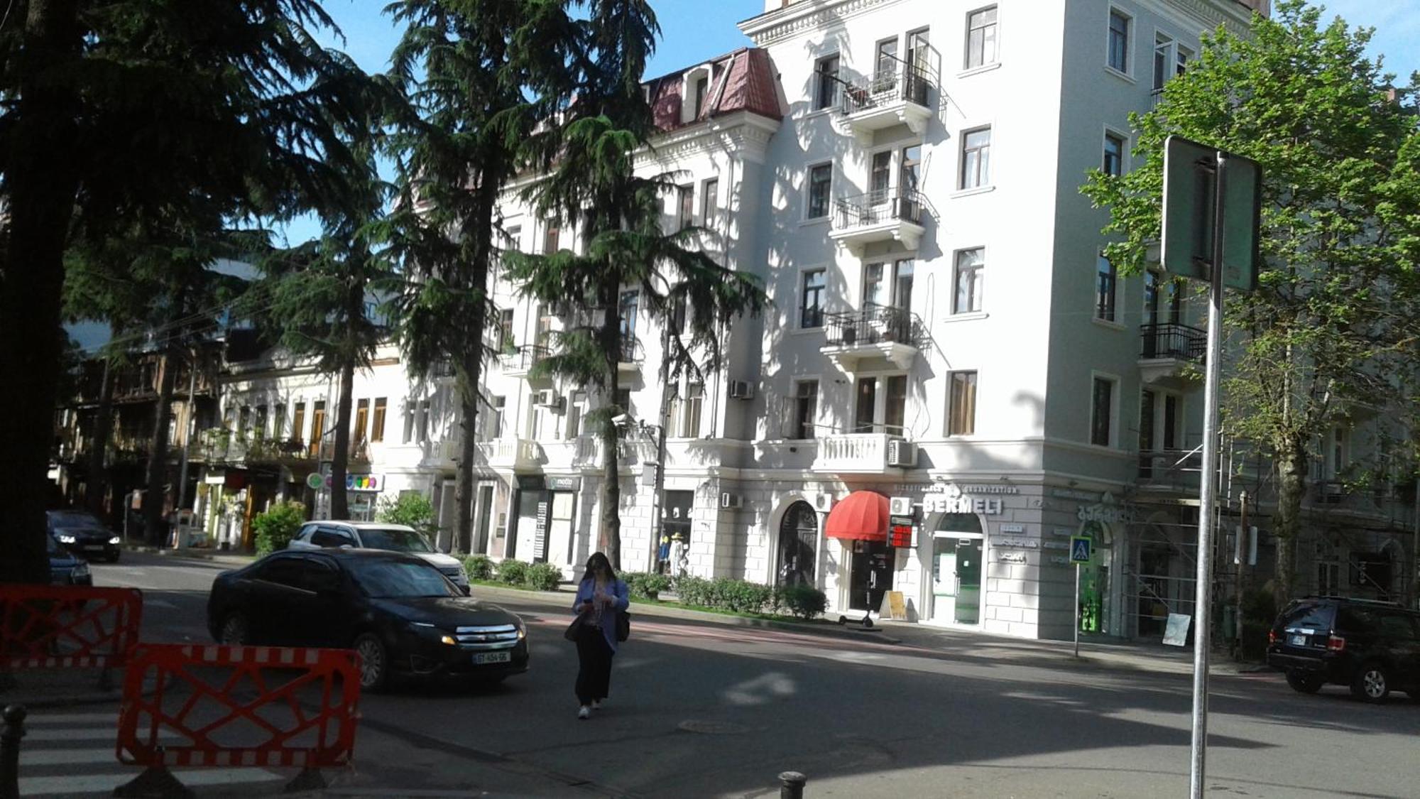 Tengiz'S Apartment On Gorgiladze Batumi Ngoại thất bức ảnh