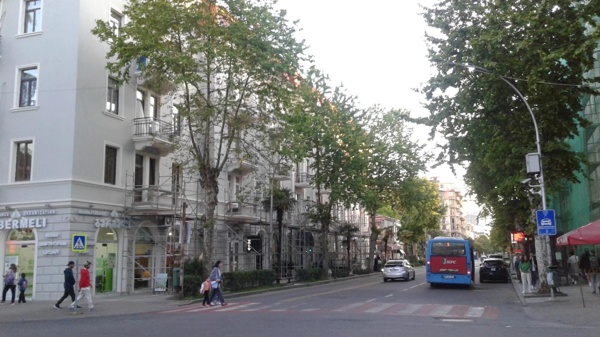 Tengiz'S Apartment On Gorgiladze Batumi Ngoại thất bức ảnh